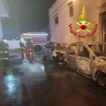 Notte di fiamme nel Salento: sono quattro le auto andate a fuoco